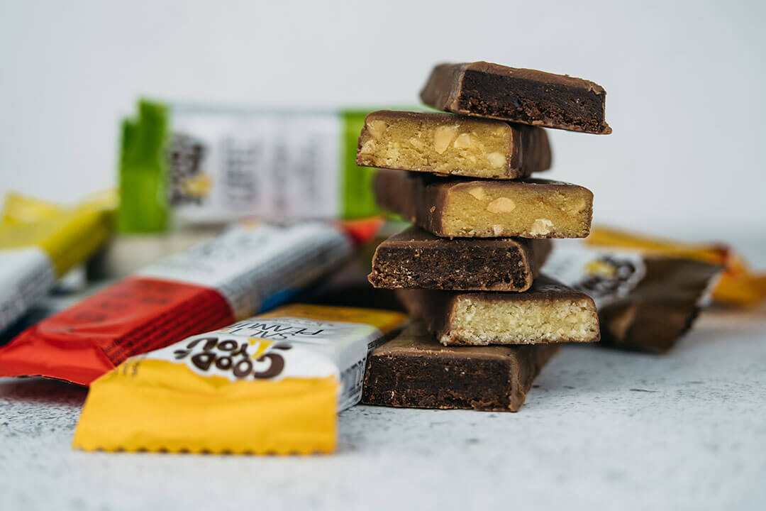 Health Market tyčinka s příchutí Slané Arašídy s vegan čokoládovou polevou se sladidly 25g - Obrázek 2